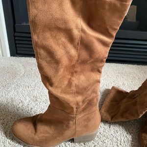 Camel colored Suede Boots